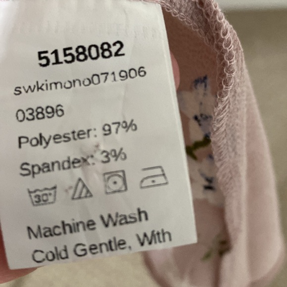 Blush Floral Kimono - Picture 8 of 9